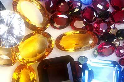 Moonstone Mine in Meetiyagoda | walklankatours.com