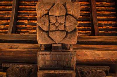 Walk Lanka Tours Ambekke Devalaya | walklankatours.com