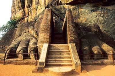 Sigiriya Rock | walklankatours.com