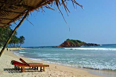 Mirissa Beach | walklankatours.com