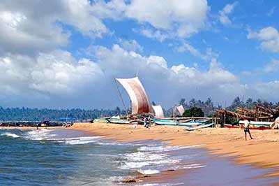 Negombo Beach | walklankatours.com