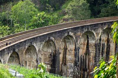 Nine Arch Bridge Nuwara Eliya | walklankatours.com