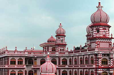 Colombo Red Mosque | walklankatours.com