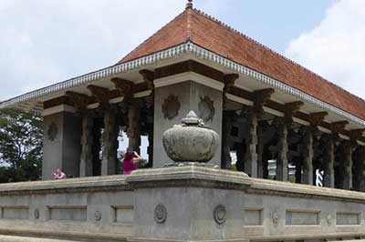 Colombo City Tour | walklankatours.com