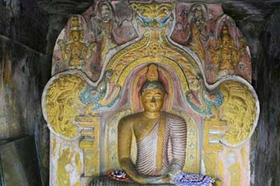 Gadaladeniya Temple | walklankatours.com