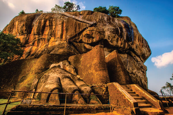 Sigiriya Rock  | walklankatours.com