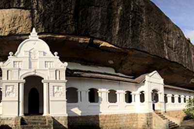 Dambulla Cave Temple | walklankatours.com