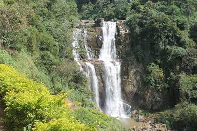 Ramboda Water Falls Nuwara Eliya | walklankatours.com